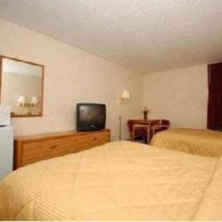 Quality Inn Waynesburg Zewnętrze zdjęcie