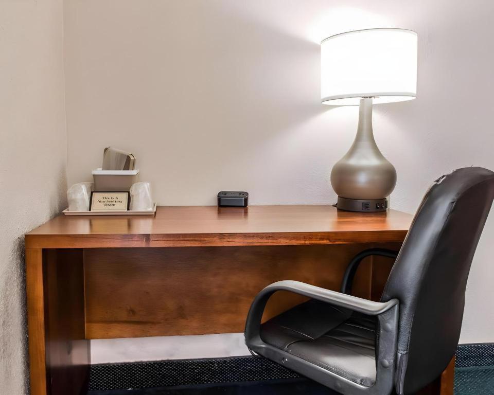 Quality Inn Waynesburg Zewnętrze zdjęcie