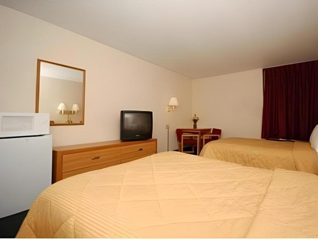 Quality Inn Waynesburg Zewnętrze zdjęcie