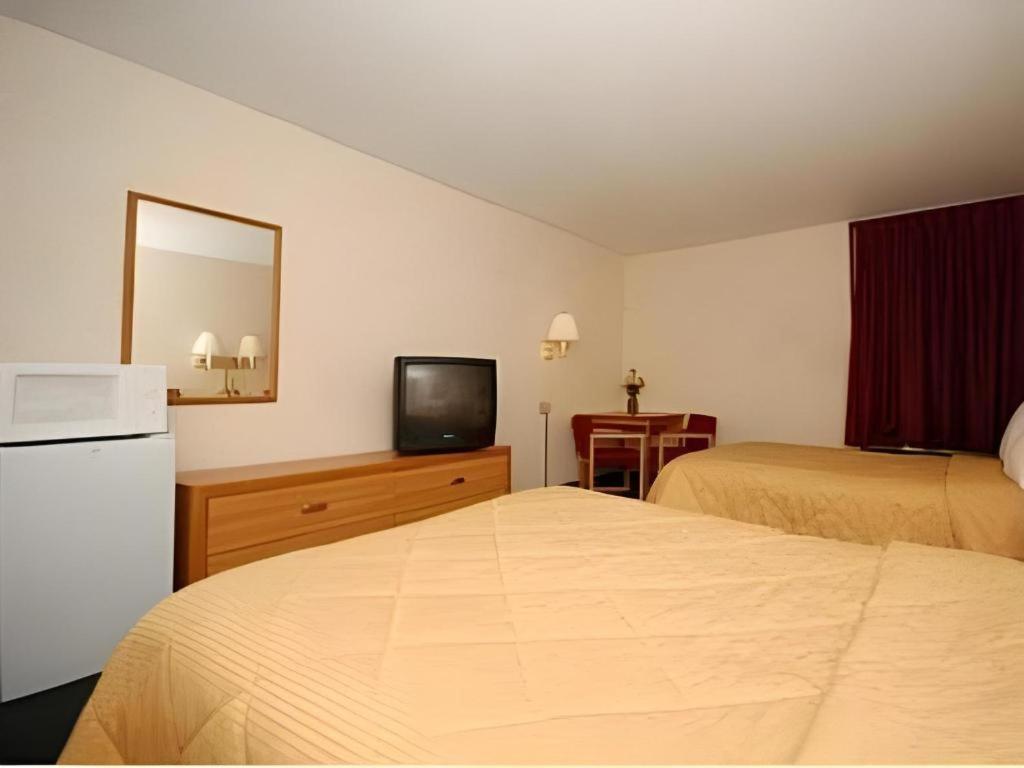 Quality Inn Waynesburg Zewnętrze zdjęcie